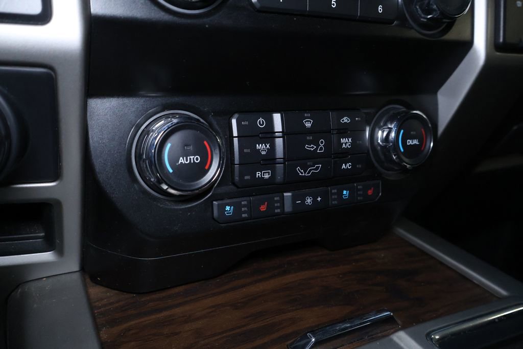 Used 2019 Ford F150 Lariat w/ Trailer Tow Package AWD/4WD image 27