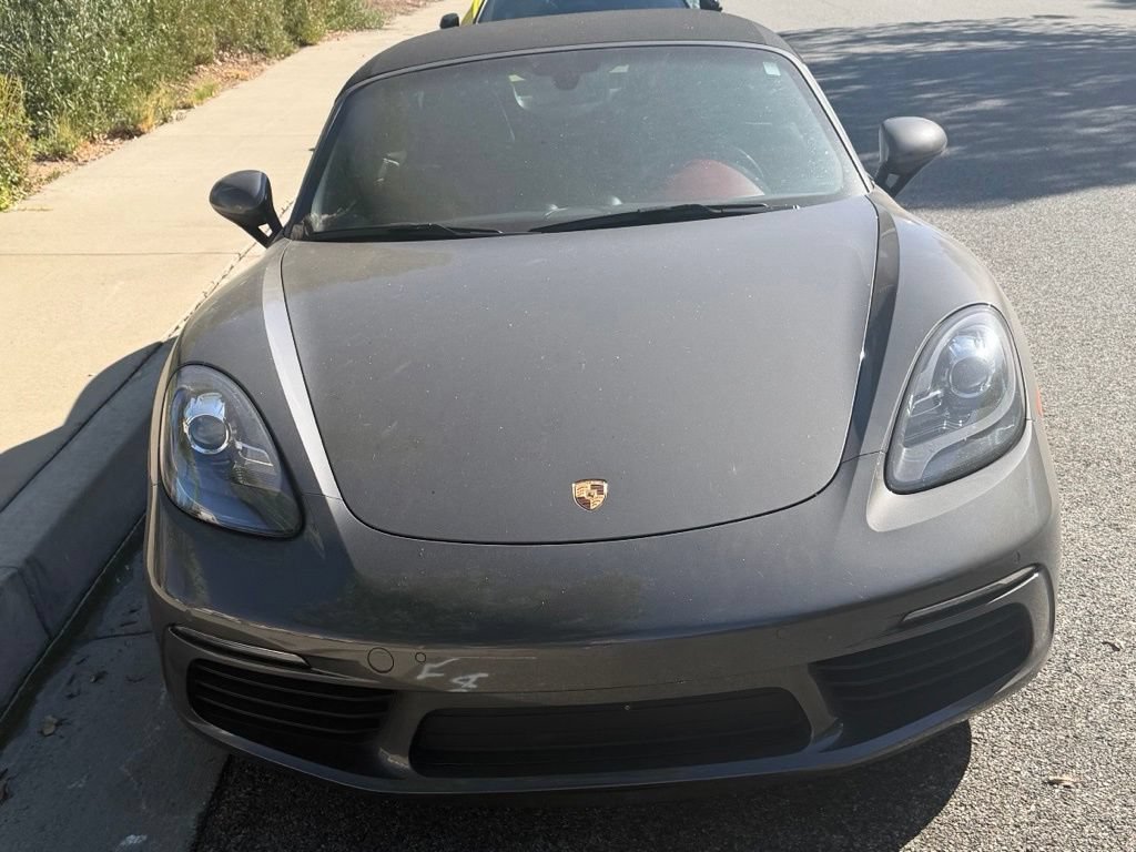 Used 2017 Porsche 718 Boxster S RWD image 2