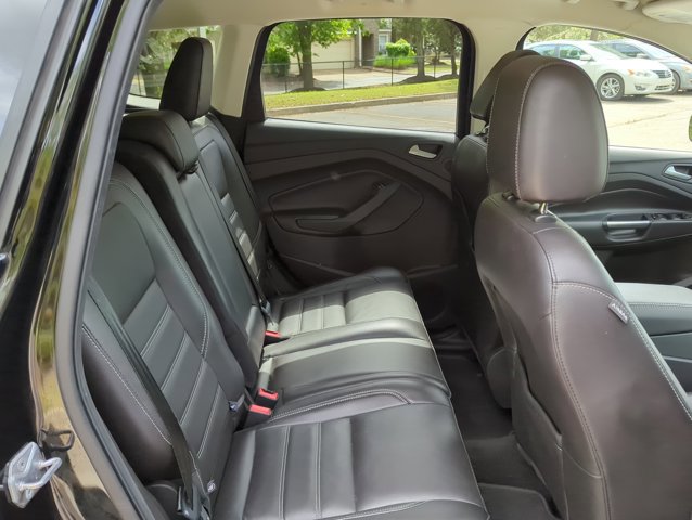 Used 2017 Ford Escape SE w/ SE Leather Comfort Package image 22