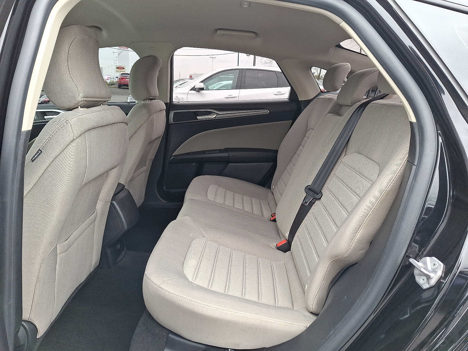 Used 2019 Ford Fusion S FWD image 11