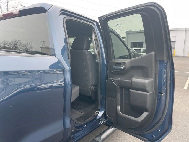 Used 2020 Chevrolet Silverado 1500 Custom w/ Custom Value Package AWD/4WD image 14