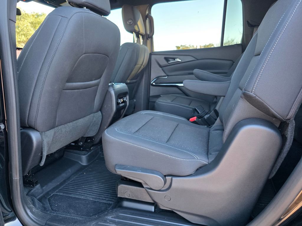 New 2026 Chevrolet Traverse LT w/ LPO, Floor Liner Package FWD image 22