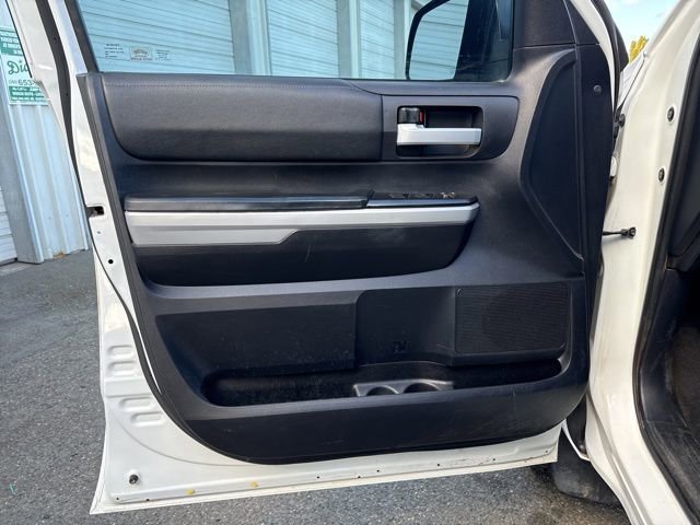 Used 2019 Toyota Tundra SR5 w/ SR5 Upgrade Package AWD/4WD image 23