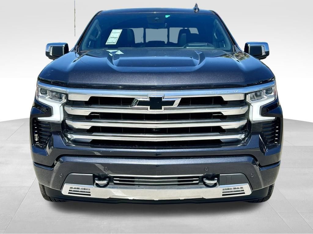 Used 2023 Chevrolet Silverado 1500 High Country w/ High Country Premium Package image 2