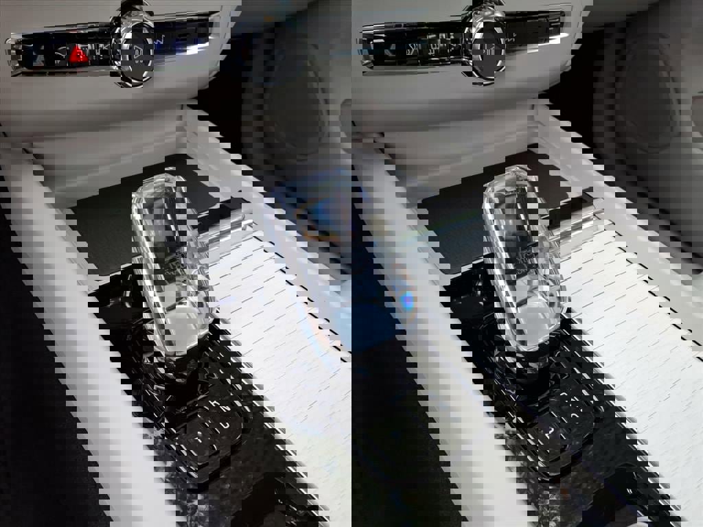 New 2026 Volvo XC60 B5 Ultra w/ Protection Package Premier image 23