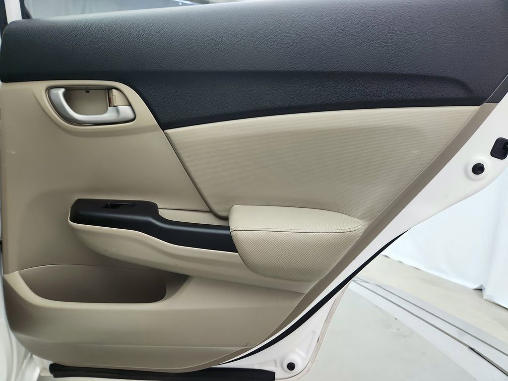 Used 2022 Audi e-tron Premium Plus image 57