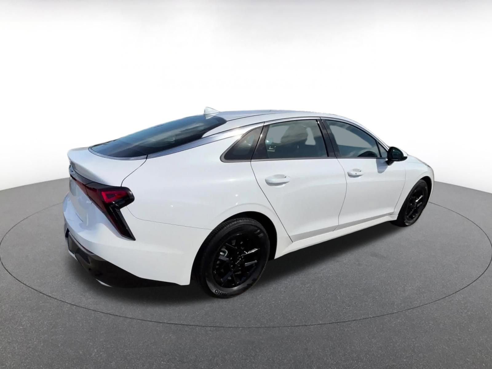 Used 2025 Kia K5 LXS FWD image 15