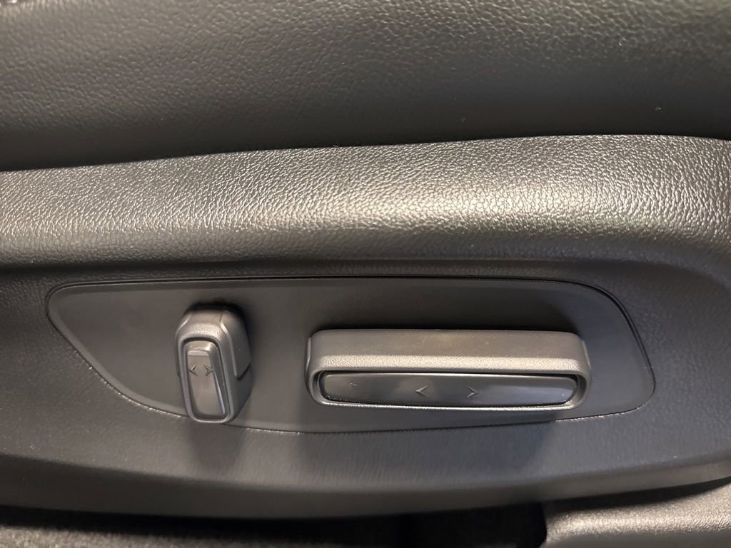Certified 2026 Honda CR-V EX-L image 33