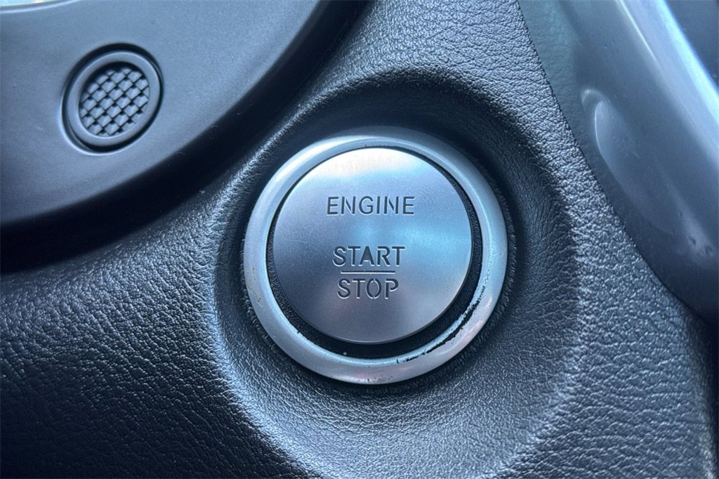 Used 2017 INFINITI QX30 Premium w/ Navigation Package image 21