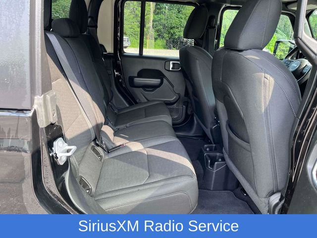 Used 2022 Jeep Gladiator Sport image 16