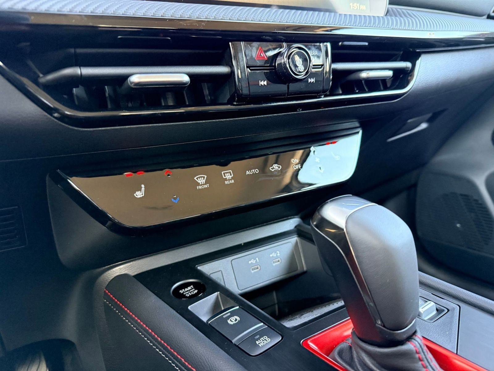 New 2026 Nissan Kicks SR w/ Cold Weather Package image 26