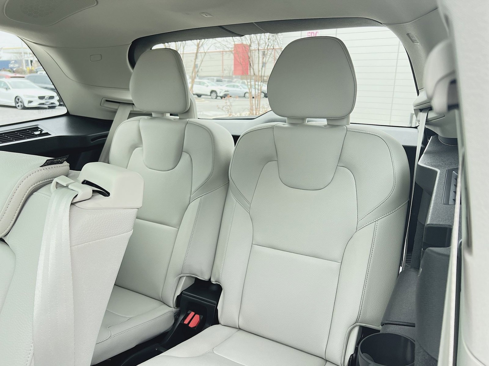 Used 2023 Volvo XC90 B6 Plus w/ Protection Package Premier image 26