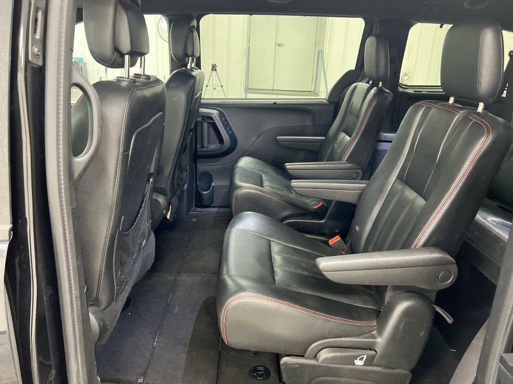Used 2017 Dodge Grand Caravan GT FWD image 23