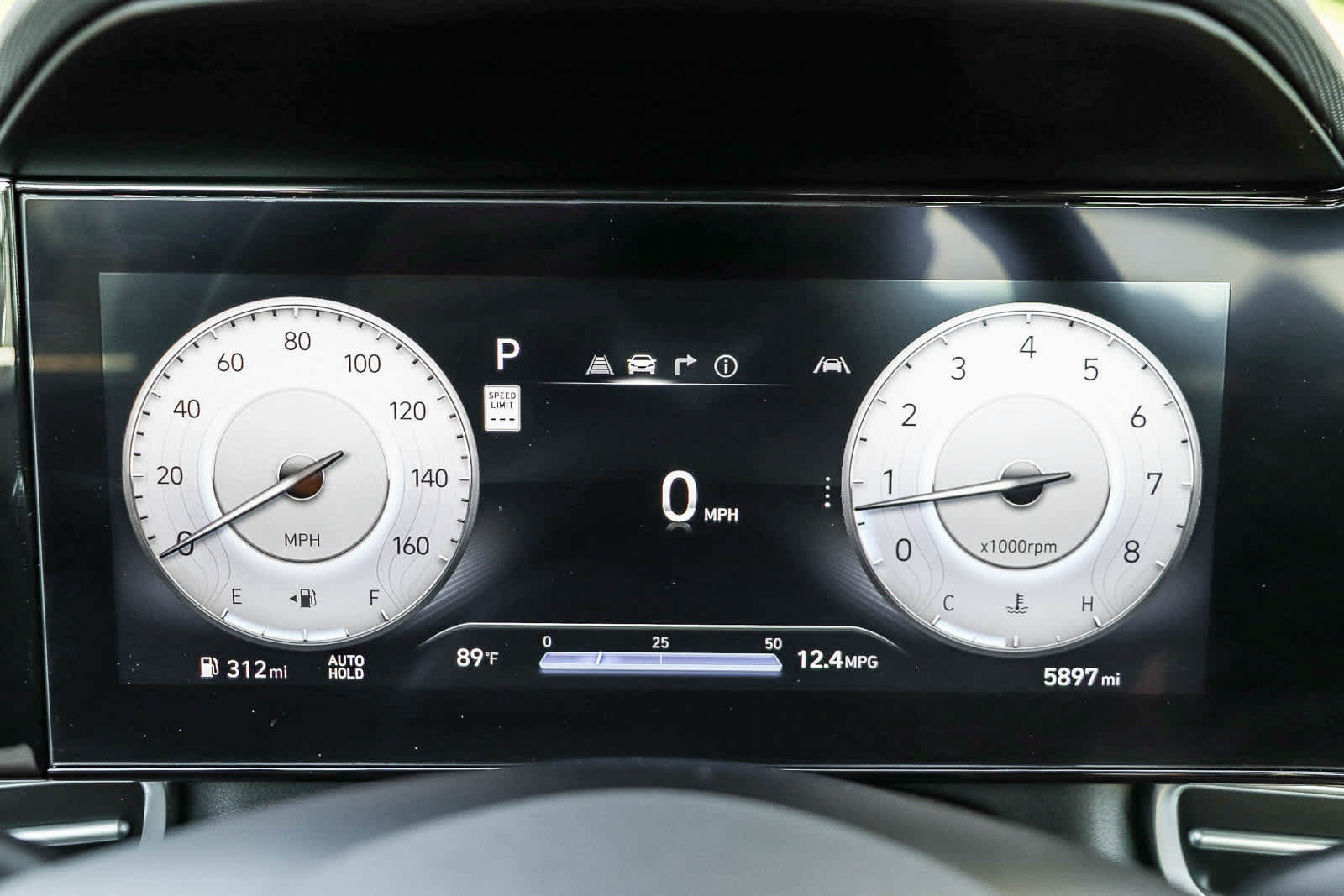 Certified 2025 Hyundai Elantra SEL FWD image 23