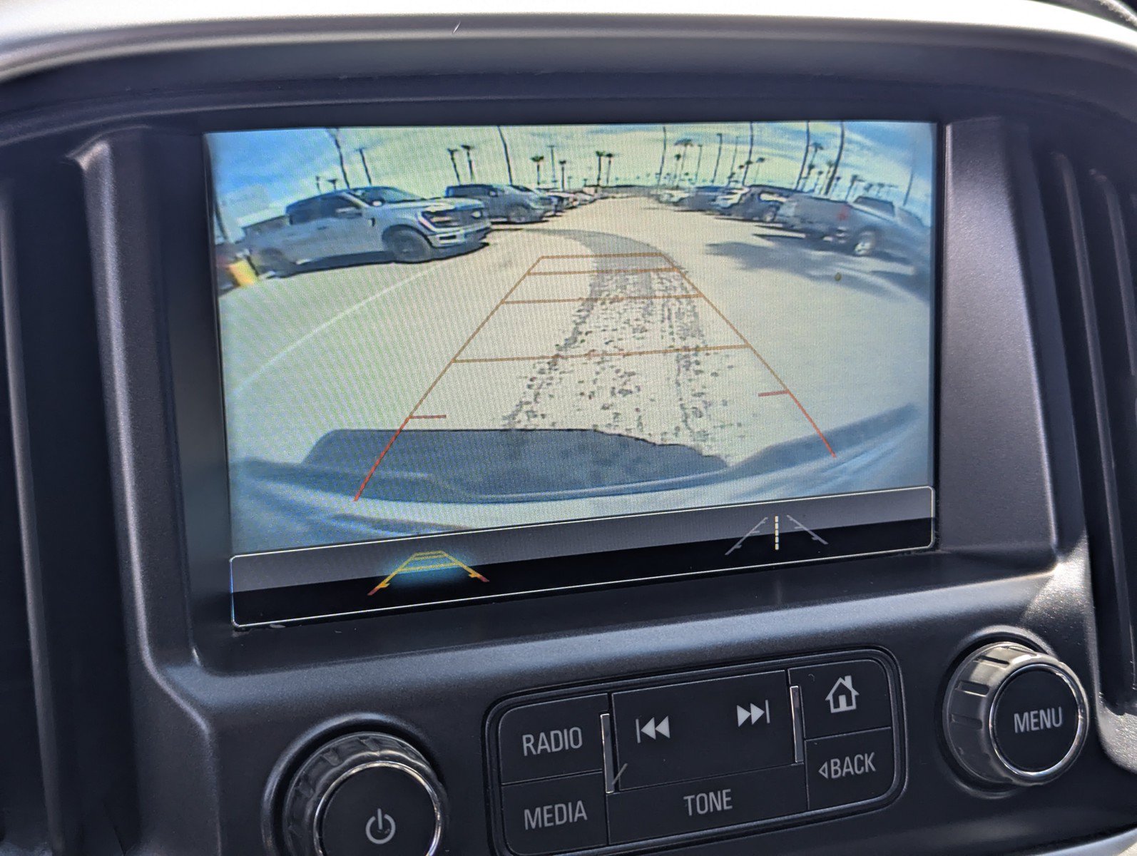 Used 2018 Chevrolet Colorado LT RWD image 14