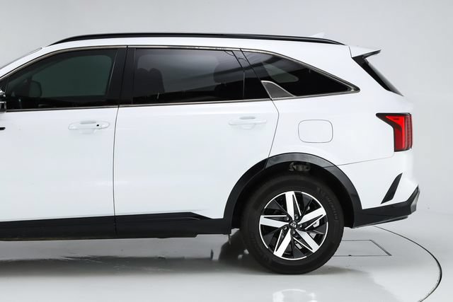 Used 2021 Kia Sorento S FWD image 5