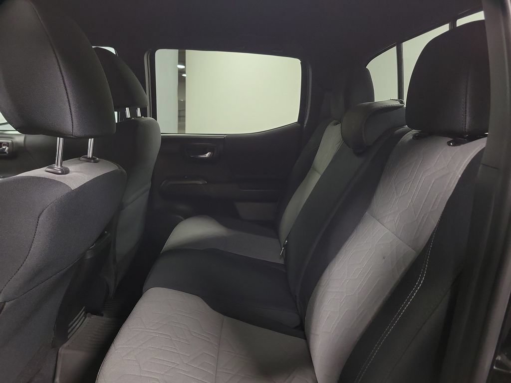 Used 2023 Toyota Tacoma TRD Sport AWD/4WD image 31