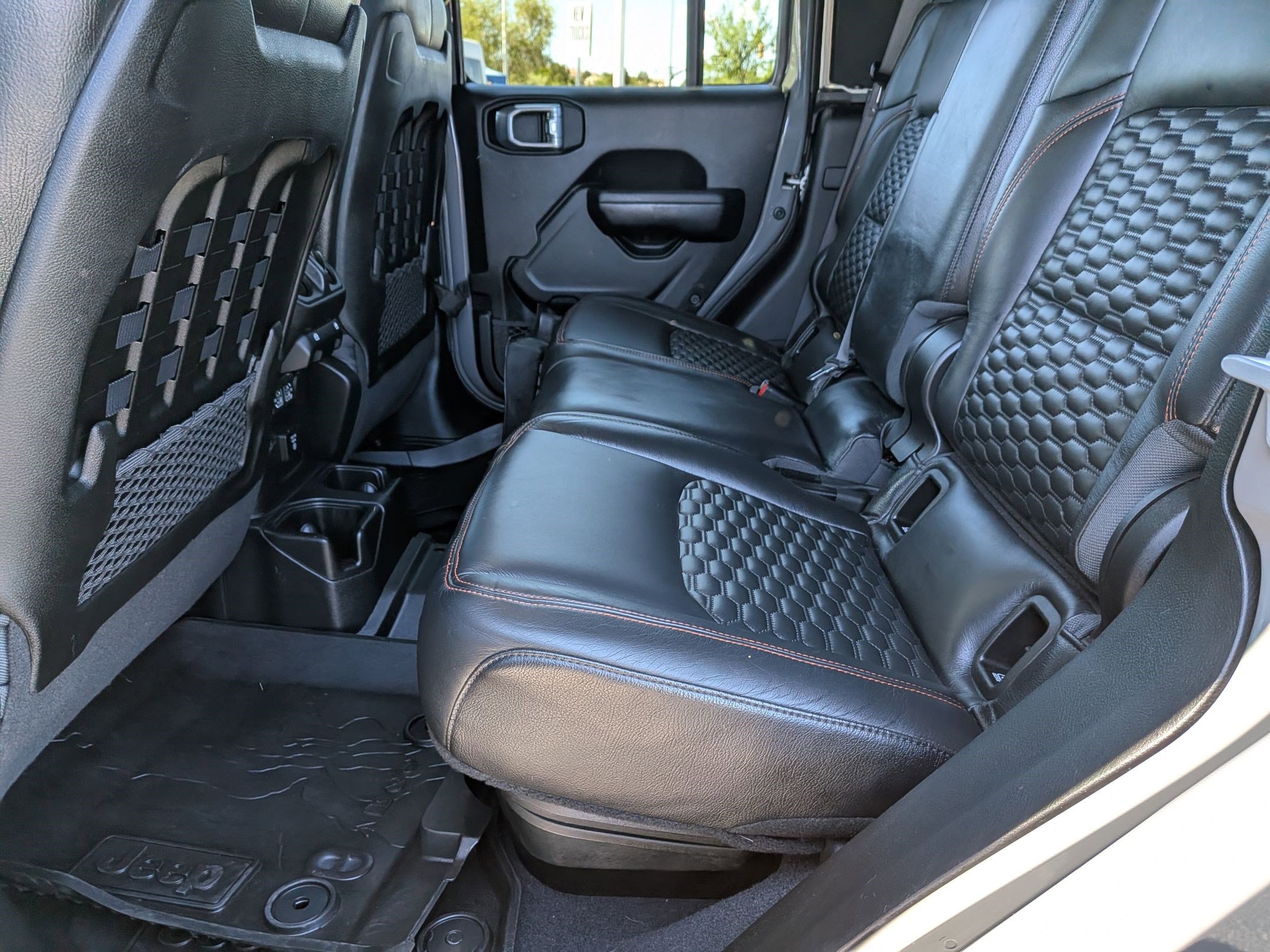 Used 2021 Jeep Gladiator Mojave AWD/4WD image 27