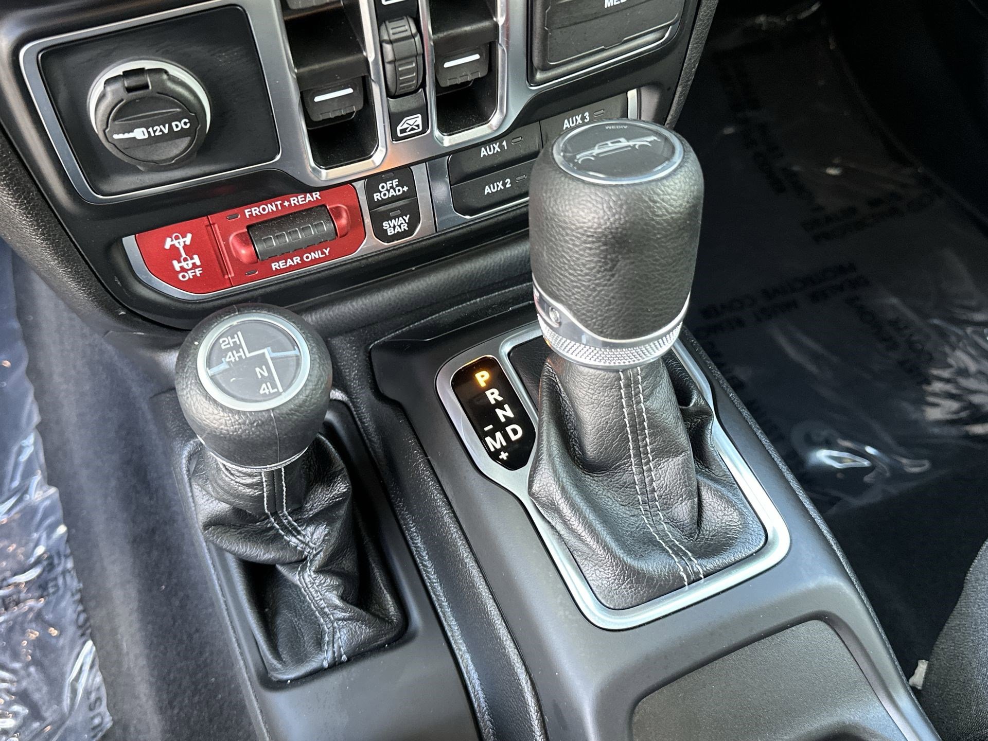 Used 2025 Jeep Gladiator Rubicon w/ Safety Group image 23