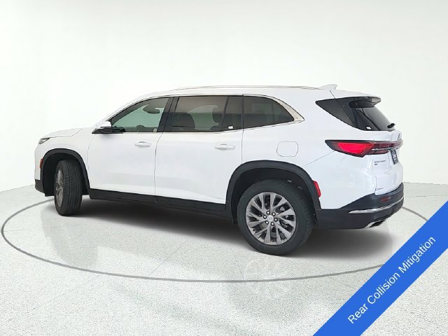 Used 2026 Buick Enclave Preferred AWD/4WD image 3