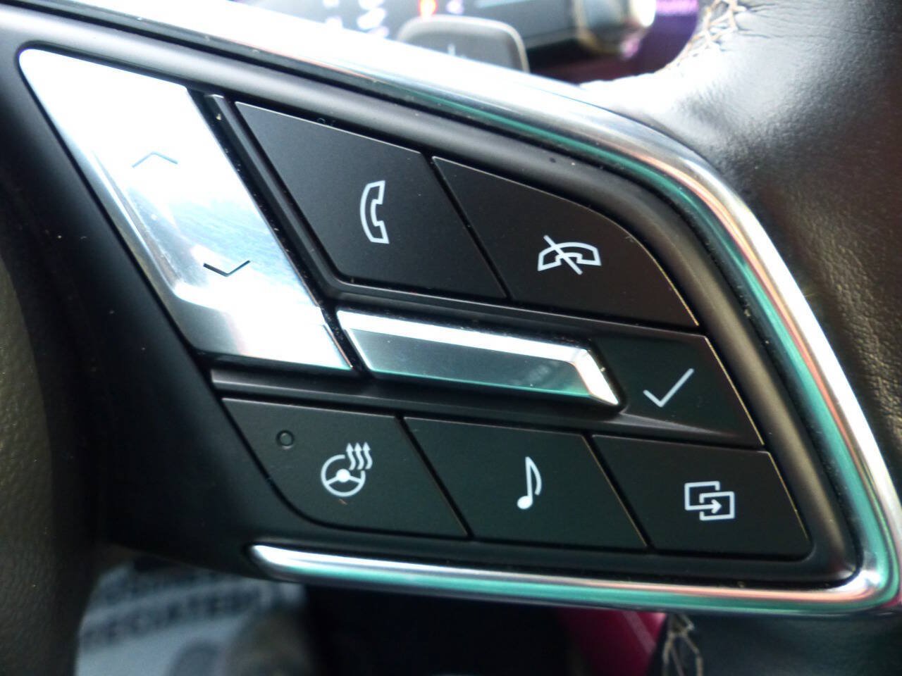 Used 2024 Buick Envision Sport Touring AWD/4WD image 34