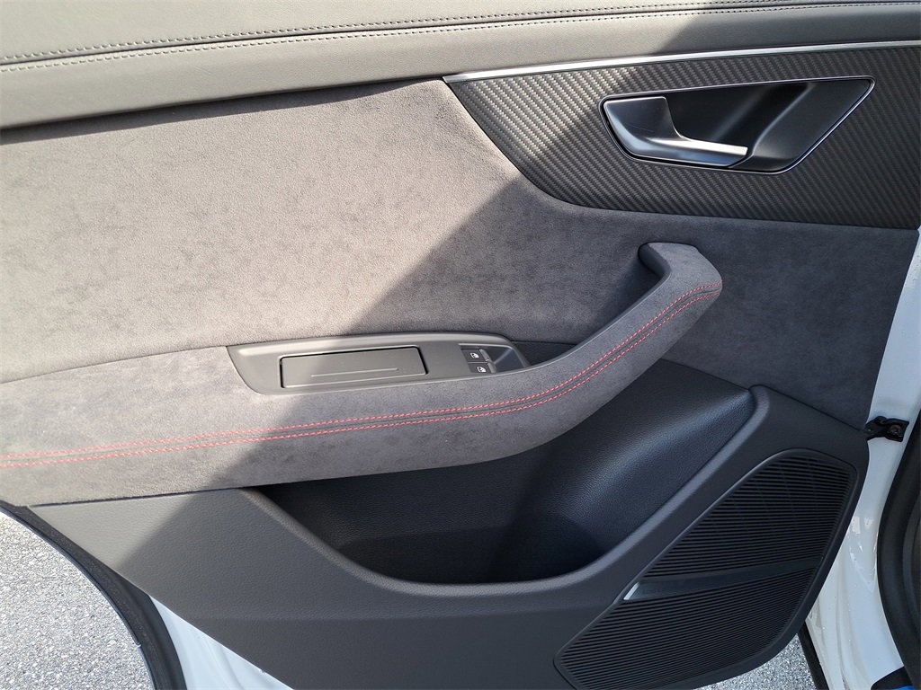 New 2026 Audi RS Q8 performance image 28