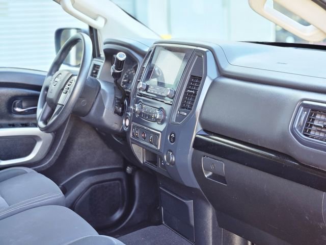 Certified 2023 Nissan Titan SV image 13