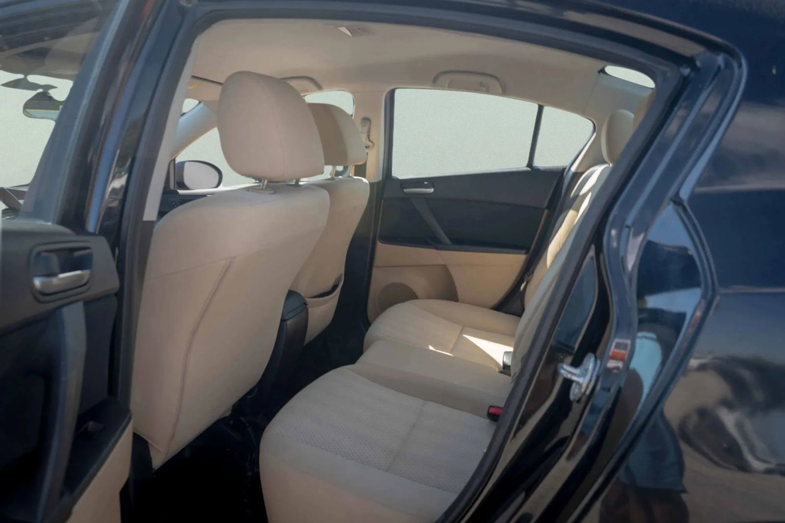 Used 2010 MAZDA MAZDA3 i Touring image 32