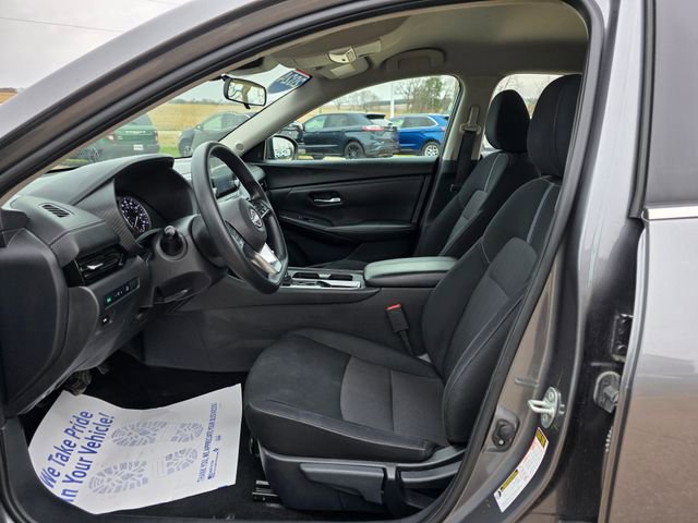 Used 2024 Nissan Sentra SV image 4