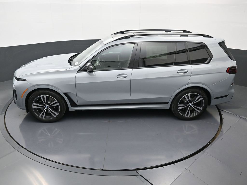 New 2026 BMW X7 M60i w/ Executive Package image 44