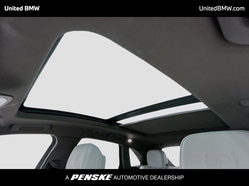 Used 2015 Porsche Macan S AWD/4WD image 12