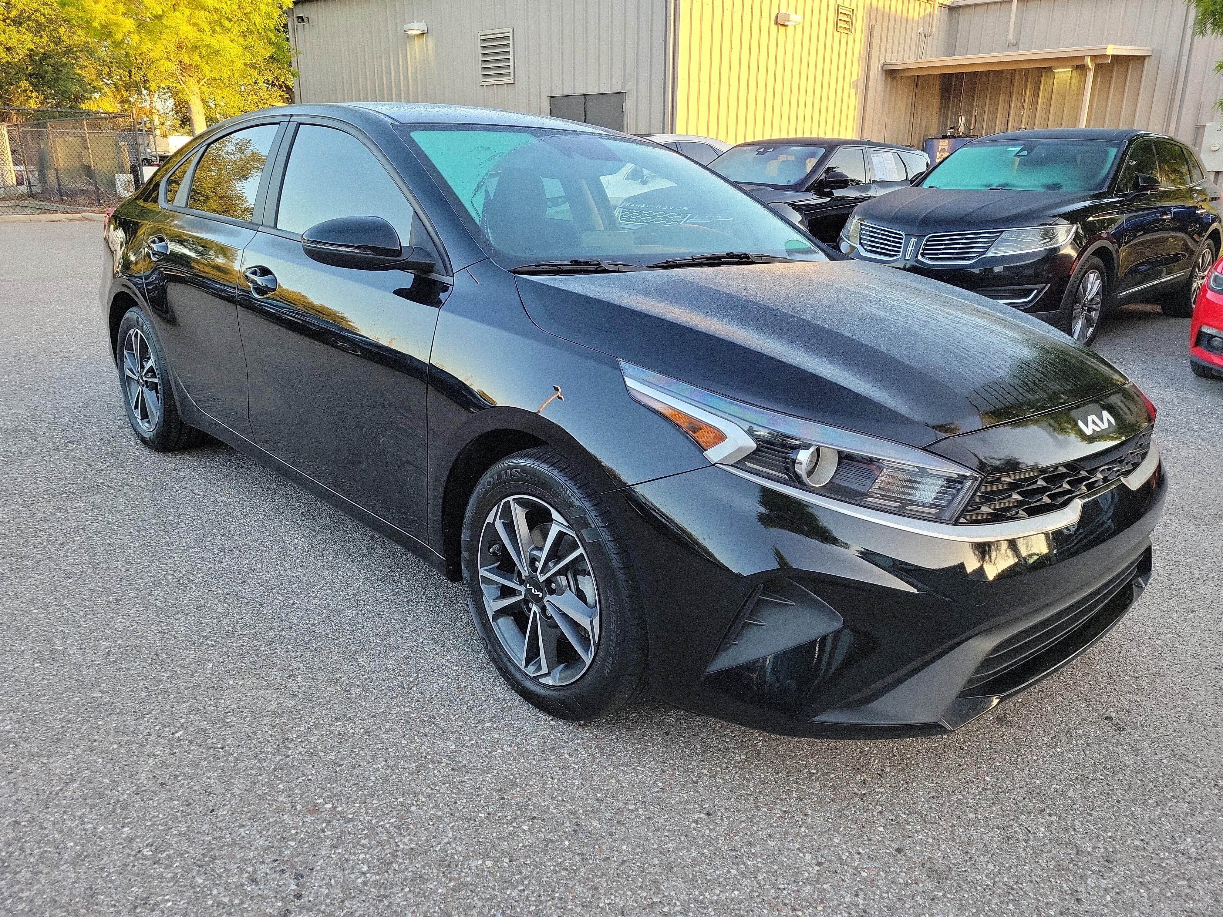 Used 2023 Kia Forte LXS w/ LXS Technology Package FWD image 5
