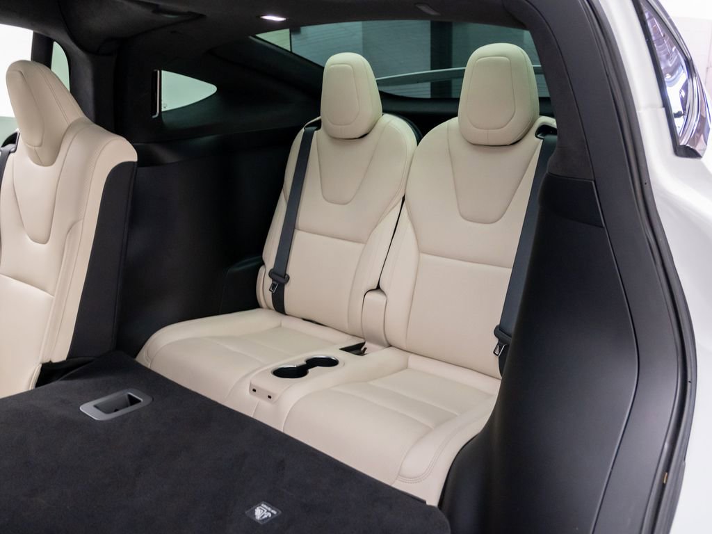 Used 2022 Tesla Model X AWD/4WD image 18