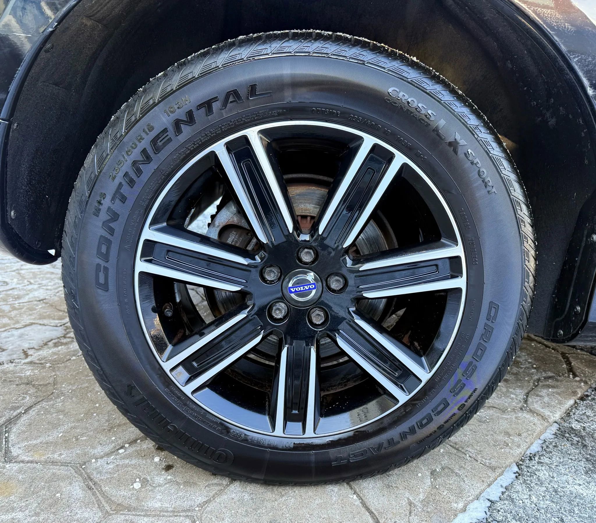 Used 2017 Volvo XC60 T5 Dynamic w/ Preferred Option Package image 55