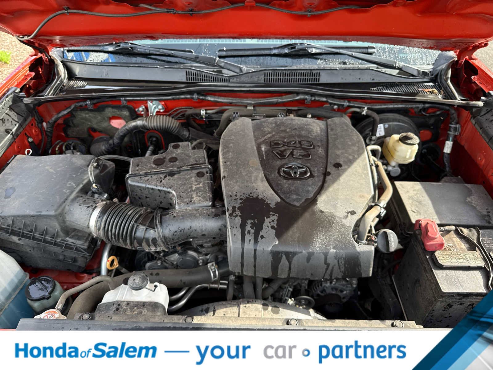 Used 2018 Toyota Tacoma TRD Sport w/ Technology Package image 9