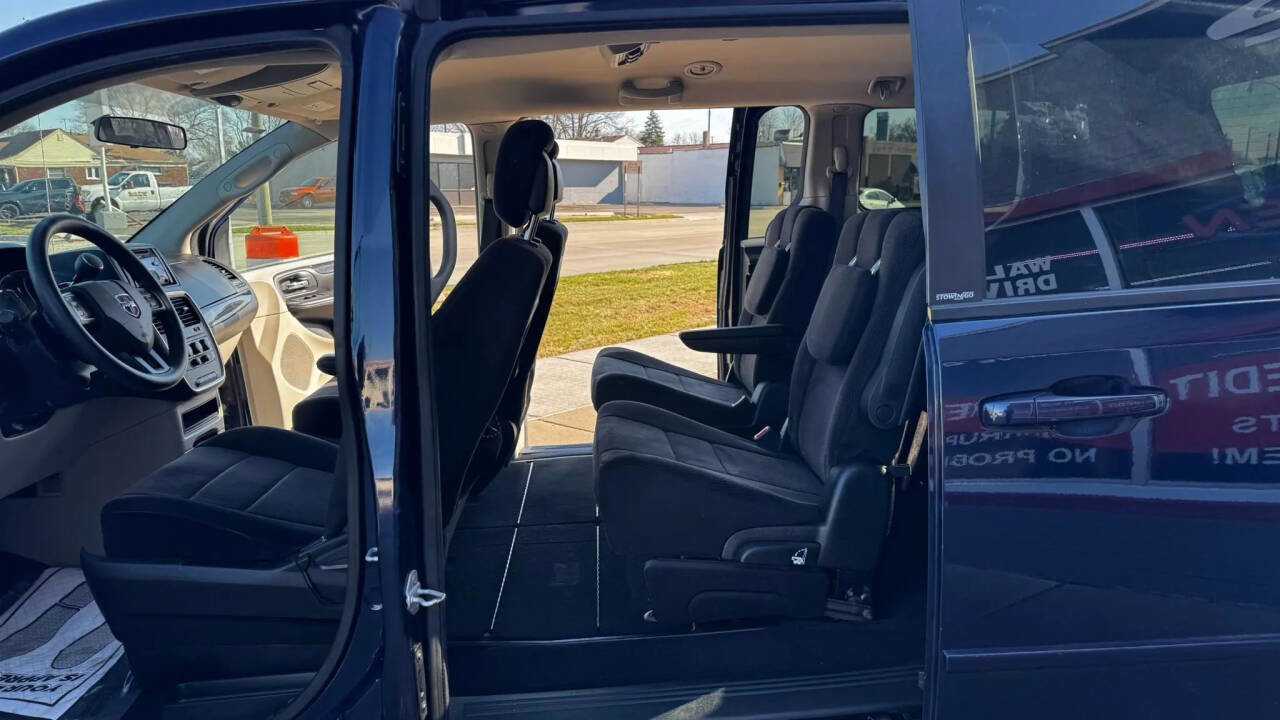 Used 2013 Dodge Grand Caravan SE image 15