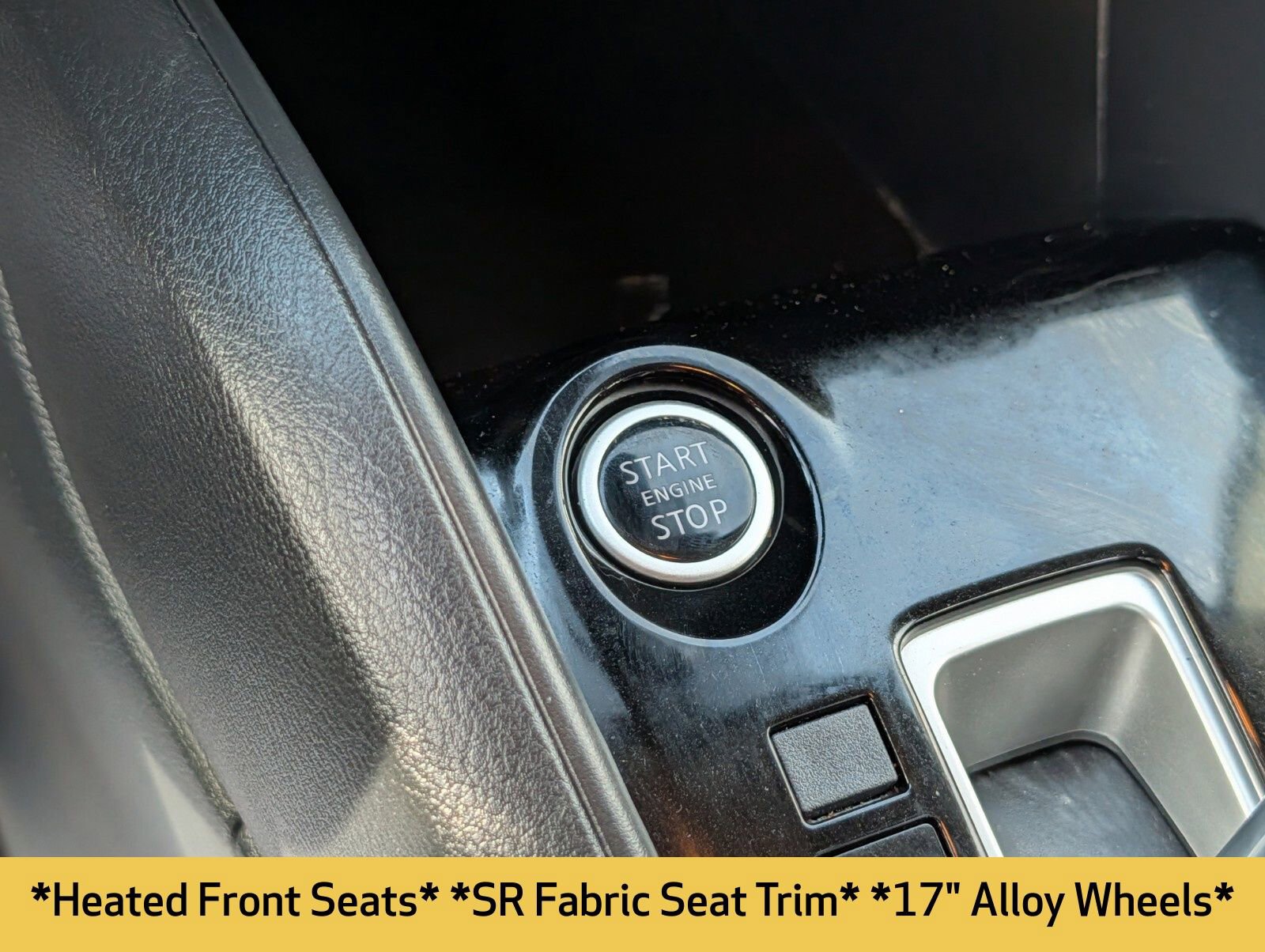 Used 2020 Nissan Versa SR w/ Convenience Package FWD image 7