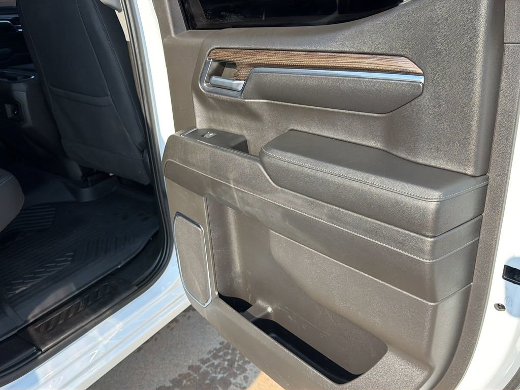 Used 2024 Chevrolet Silverado 1500 LT Trail Boss w/ Protection Package AWD/4WD image 13
