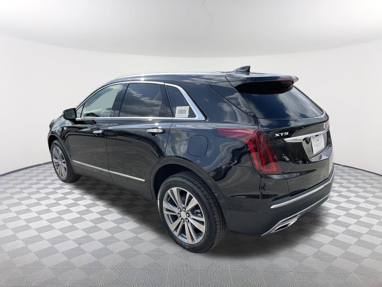 New 2025 Cadillac XT5 Premium Luxury image 3
