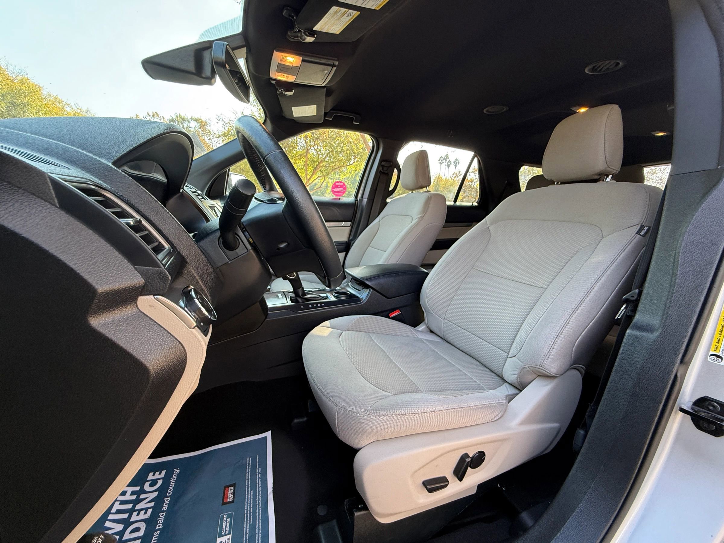 Used 2019 Ford Explorer XLT w/ Equipment Group 201A image 12