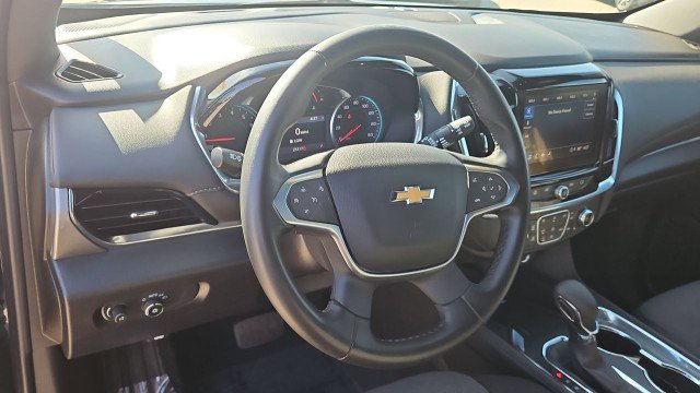Used 2023 Chevrolet Traverse LT FWD image 11