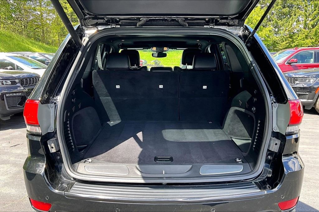 Used 2019 Jeep Grand Cherokee Limited AWD/4WD image 7