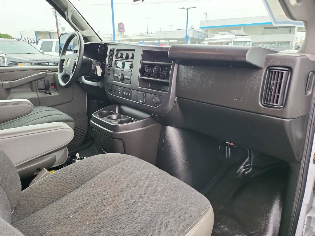 Used 2024 Chevrolet Express 2500 w/ Driver Convenience Package RWD image 17