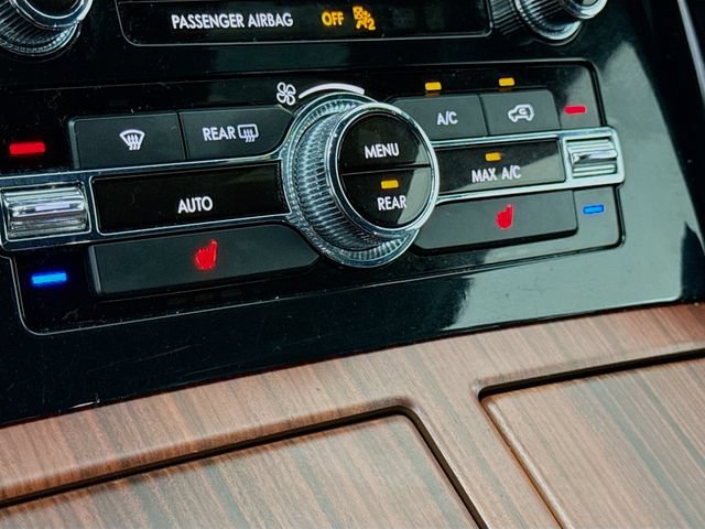 Used 2018 Lincoln Navigator L Select RWD image 22