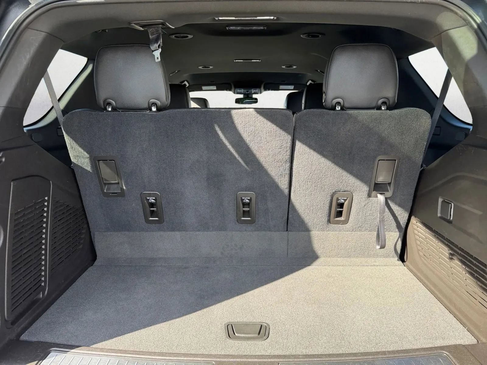 Used 2021 Chevrolet Tahoe Z71 image 34