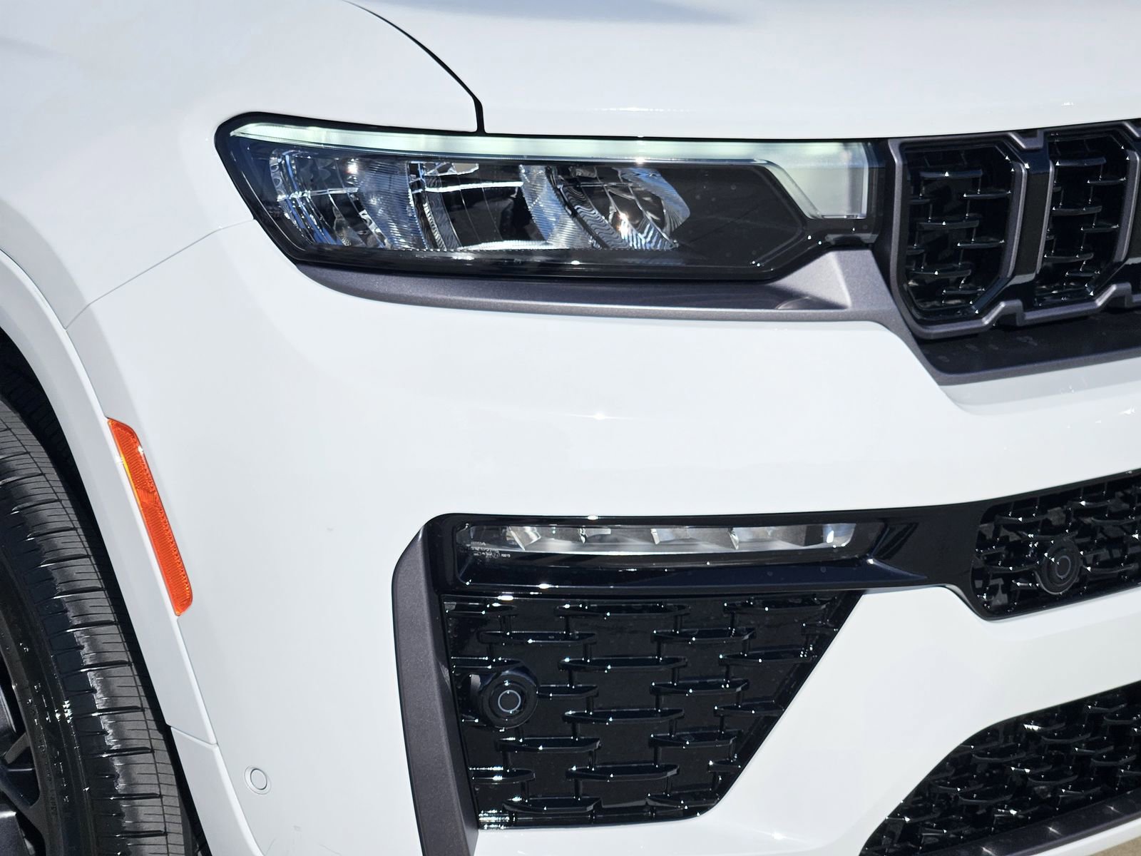 New 2026 Jeep Grand Cherokee L Summit image 9