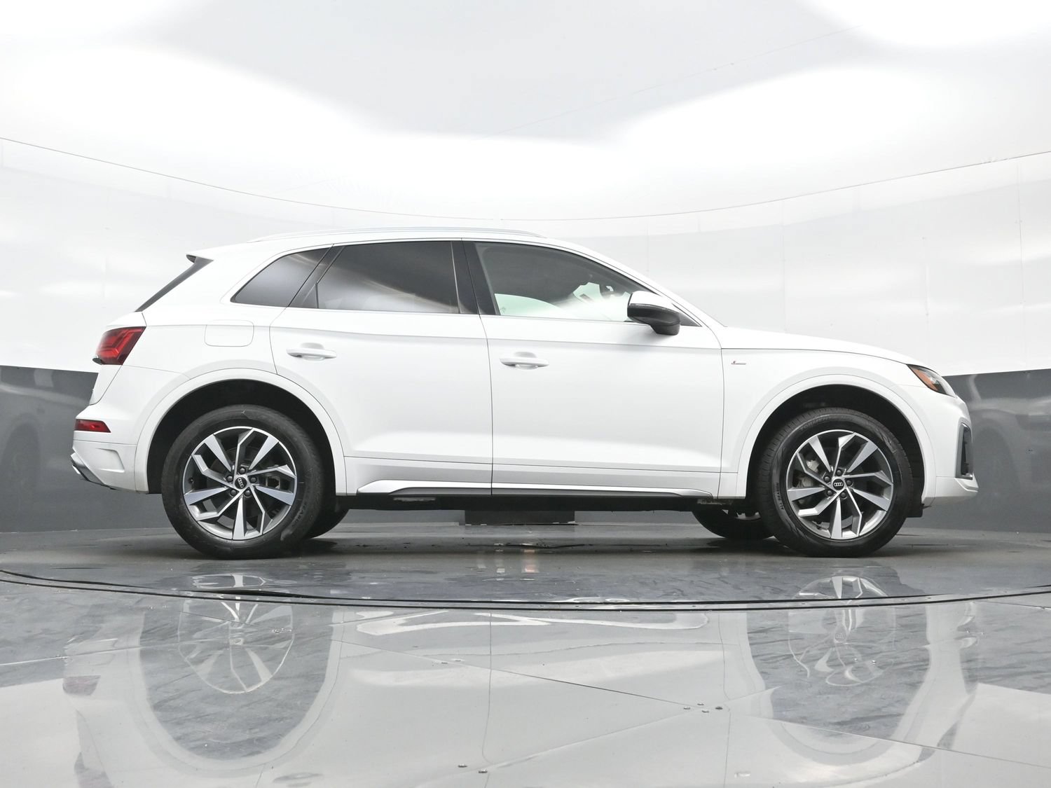 Used 2023 Audi Q5 2.0T Premium Plus AWD/4WD image 35