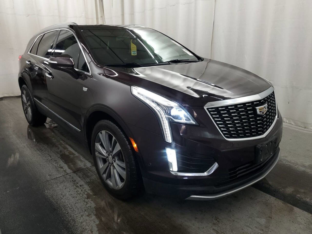 Used 2020 Cadillac XT5 Premium Luxury AWD/4WD image 4