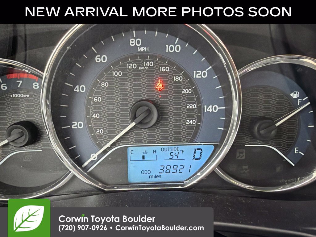 Used 2015 Toyota Corolla LE FWD image 12