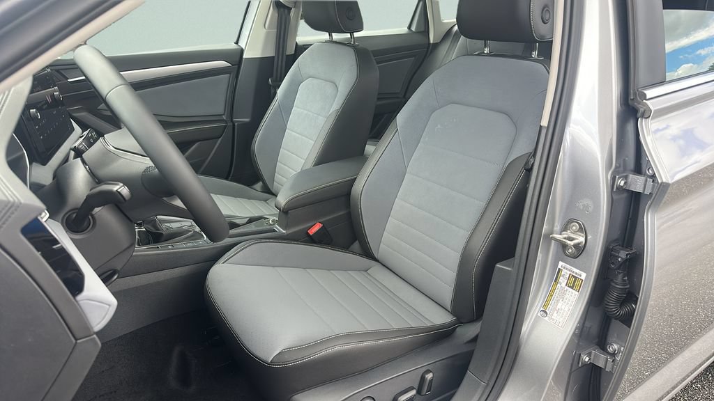 New 2027 Volkswagen Jetta SE FWD image 26